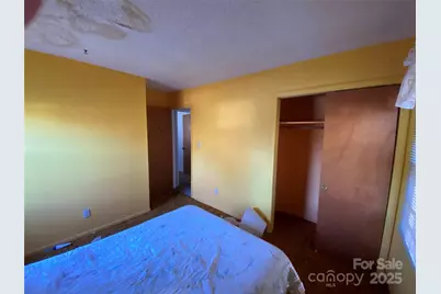 305 Red Roan Place, Charlotte, NC 28215 - Photo 23