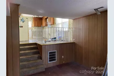 305 Red Roan Place, Charlotte, NC 28215 - Photo 27