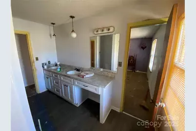 305 Red Roan Place, Charlotte, NC 28215 - Photo 13