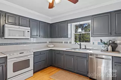 6515 Carmel Hills Drive, Charlotte, NC 28226 - Photo 17