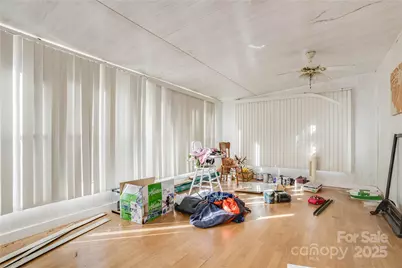 602 E Lee Avenue, Bessemer City, NC 28016 - Photo 7