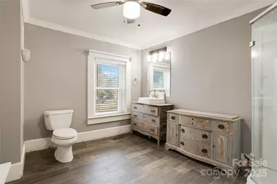 602 E Lee Avenue, Bessemer City, NC 28016 - Photo 13