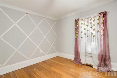 602 E Lee Avenue, Bessemer City, NC 28016 - Photo 5