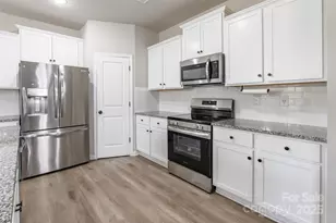 3228 McGee Hl Dr, Charlotte, NC 28216 - Photo 9