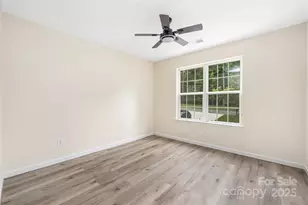 402 Sardis Rd N, Charlotte, NC 28270 - Photo 25