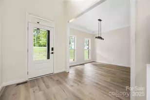 402 Sardis Rd N, Charlotte, NC 28270 - Photo 11