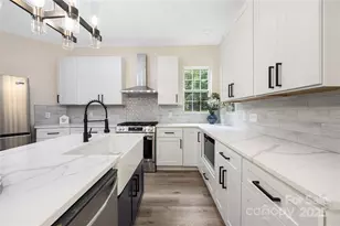 402 Sardis Rd N, Charlotte, NC 28270 - Photo 1