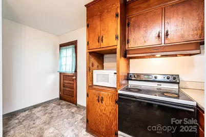 1214 Dry Ponds Road, Granite Falls, NC 28630 - Photo 9