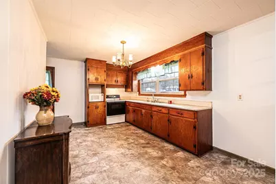 1214 Dry Ponds Road, Granite Falls, NC 28630 - Photo 7