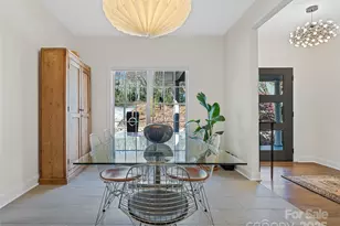 2508 Carriage Falls Ct, Hendersonville, NC 28791 - Photo 7