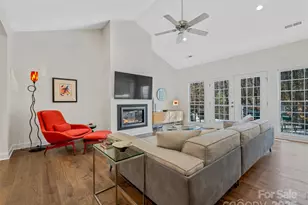 2508 Carriage Falls Ct, Hendersonville, NC 28791 - Photo 9