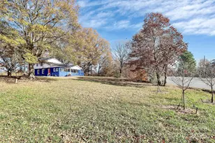 1123 E Gaston St, Lincolnton, NC 28092 - Photo 13