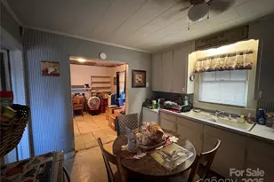 307 Caldwell St, Kannapolis, NC 28083 - Photo 13