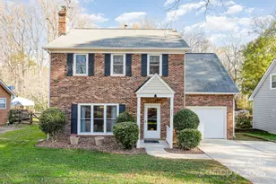 221 Stratford Dr, Indian Trail, NC 28079 - Photo 3