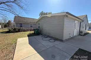 3216 Boyd St, Charlotte, NC 28208 - Photo 15