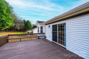 112 Meadowcreek Dr, Hudson, NC 28638 - Photo 7