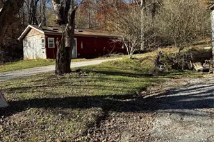 90 Buchanan Dr, Fletcher, NC 28732 - Photo 3