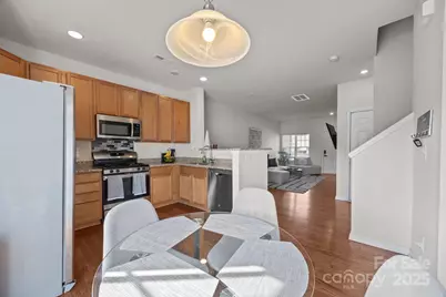 15217 Wrights Crossing Drive, Charlotte, NC 28278 - Photo 11