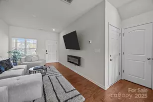 15217 Wrights Crossing Dr, Charlotte, NC 28278 - Photo 5