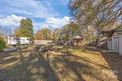 624 Patricia Avenue, Harrisburg, NC 28075 - Photo 13