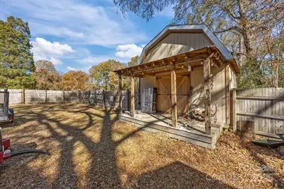 624 Patricia Avenue, Harrisburg, NC 28075 - Photo 9