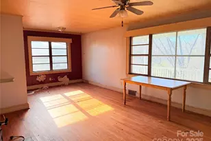 271 Sunny Brook Dr, Spruce Pine, NC 28777 - Photo 11