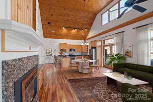 905 Old Fiddle Rd, Waynesville, NC 28786 - Photo 9