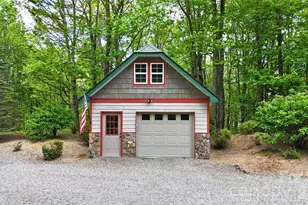 905 Old Fiddle Rd, Waynesville, NC 28786 - Photo 33