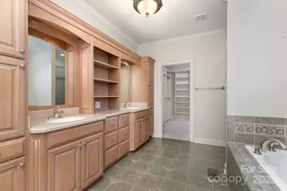 3646 Hogan Court NE, Conover, NC 28613 - Photo 13