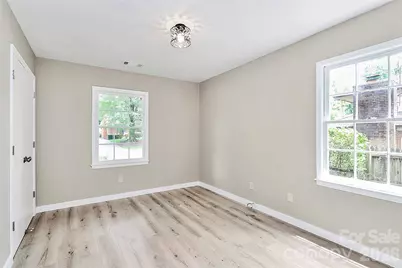 7118 April Ridge Lane, Charlotte, NC 28215 - Photo 7