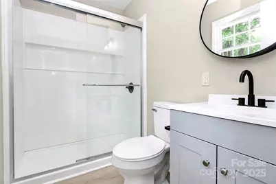 7118 April Ridge Lane, Charlotte, NC 28215 - Photo 7