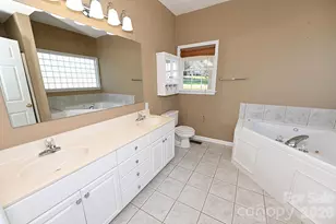 518 30th Ave Cir NE, Hickory, NC 28601 - Photo 13