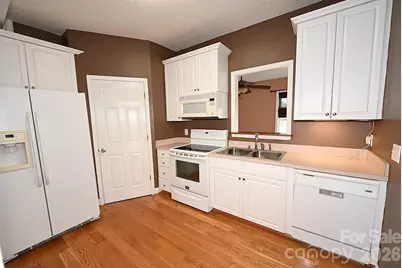 518 30th Avenue Circle NE, Hickory, NC 28601 - Photo 25