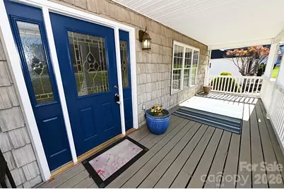 518 30th Avenue Circle NE, Hickory, NC 28601 - Photo 5