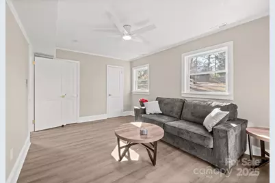 4035 Sheffield Drive, Charlotte, NC 28205 - Photo 21