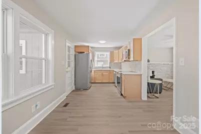 4035 Sheffield Drive, Charlotte, NC 28205 - Photo 7