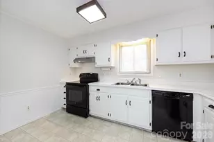 8410 Ramath Dr, Charlotte, NC 28211 - Photo 11