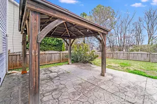 9710 Rocky Ford Rd, Charlotte, NC 28269 - Photo 29