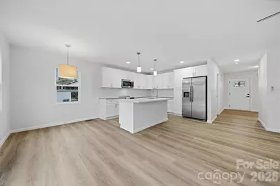 116 39th Avenue Court NW, Hickory, NC 28601 - Photo 11