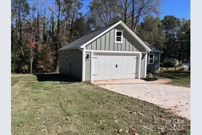 116 39th Avenue Court NW, Hickory, NC 28601 - Photo 3