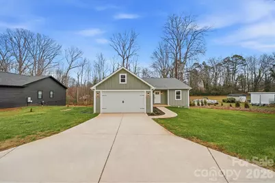 116 39th Avenue Court NW, Hickory, NC 28601 - Photo 5