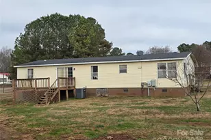 125 Chesapeake Dr, Salisbury, NC 28147 - Photo 3