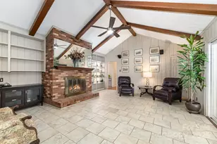 300 Gloucestershire Rd, Winston Salem, NC 27104 - Photo 9