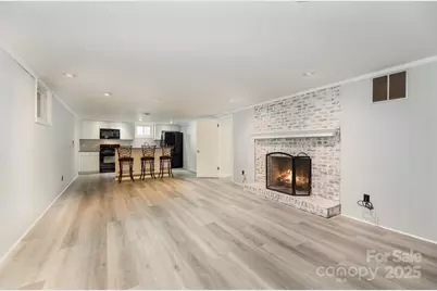 300 Gloucestershire Road, Winston Salem, NC 27104 - Photo 25