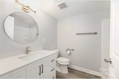 300 Gloucestershire Road, Winston Salem, NC 27104 - Photo 29