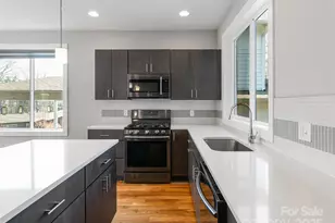 27 Mauricet Ln, Asheville, NC 28806 - Photo 15