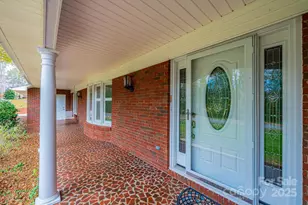 710 4th Ave NE, Conover, NC 28613 - Photo 3