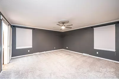 710 4th Avenue NE, Conover, NC 28613 - Photo 17