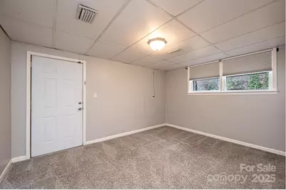 710 4th Avenue NE, Conover, NC 28613 - Photo 25