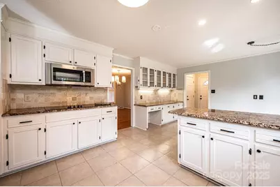 710 4th Avenue NE, Conover, NC 28613 - Photo 9